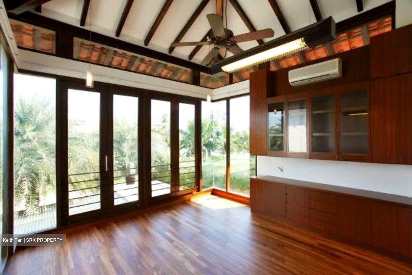 Ocean Drive (D4), Detached #553897021